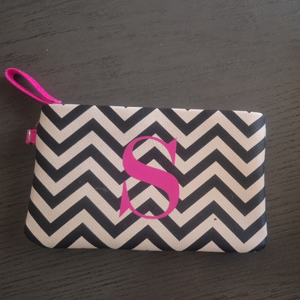 Monogrammed Chevron Clutch with Pink Initial